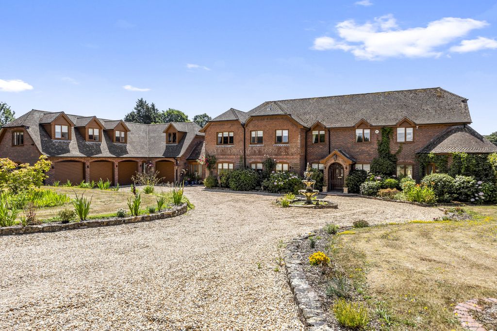 Property photo 1 of 43