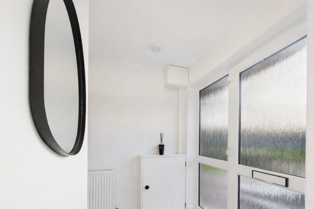 Property photo 2 of 20 Hallway