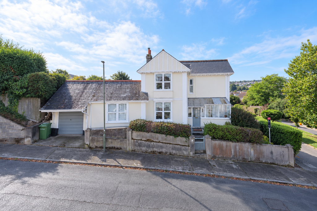 Property photo 1 of 26