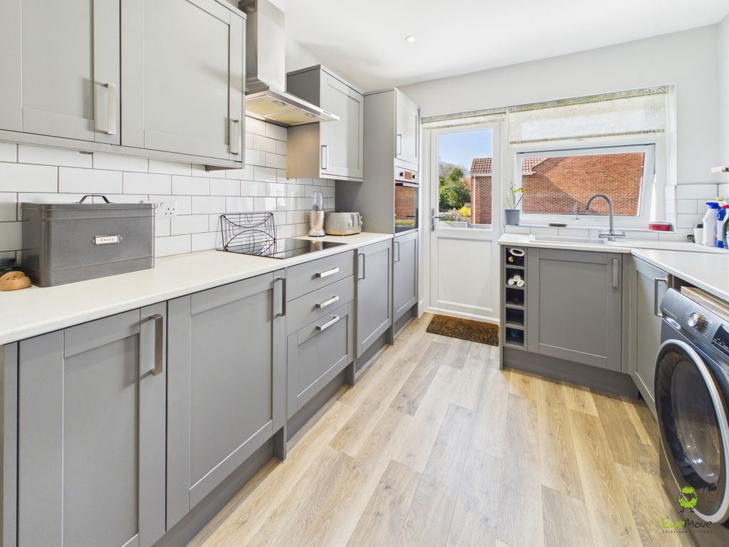 Property photo 3 of 13 Presented By Clinton At Ewemove Bexleyheath And Da