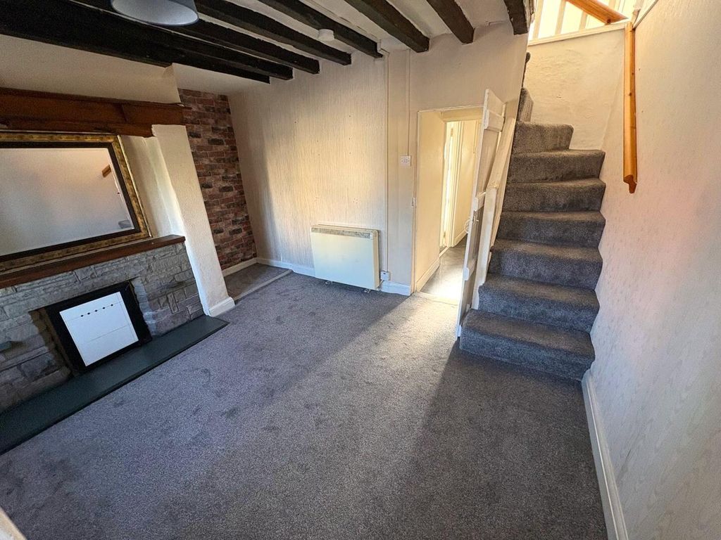 Property photo 2 of 24 Living Room