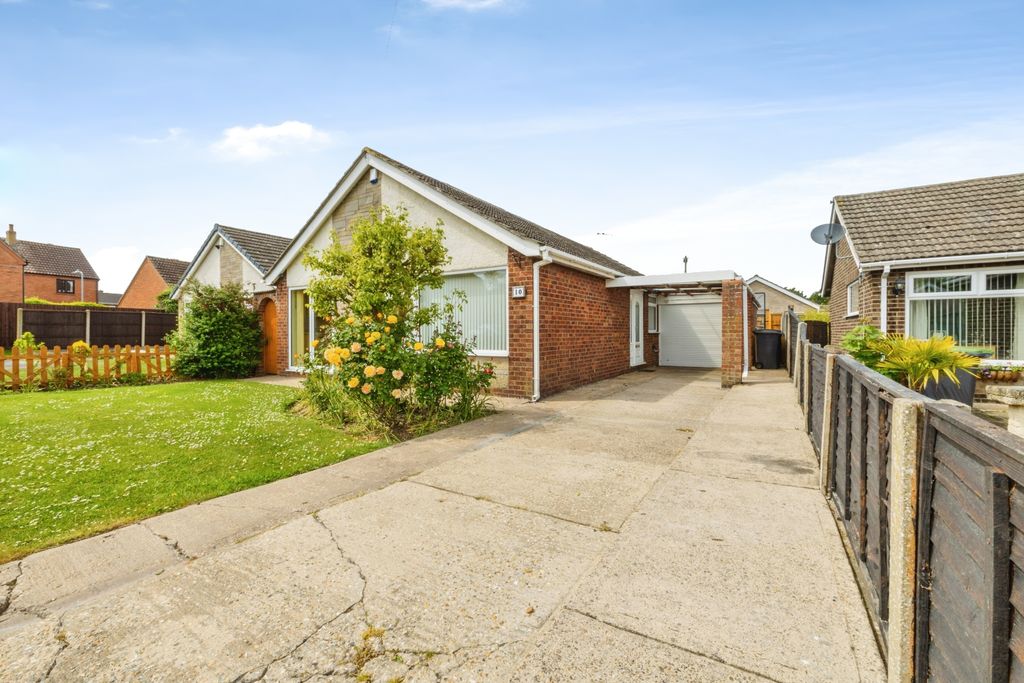 Property photo 2 of 16