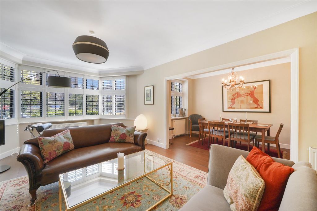 Property photo 2 of 20 Glenalmond House