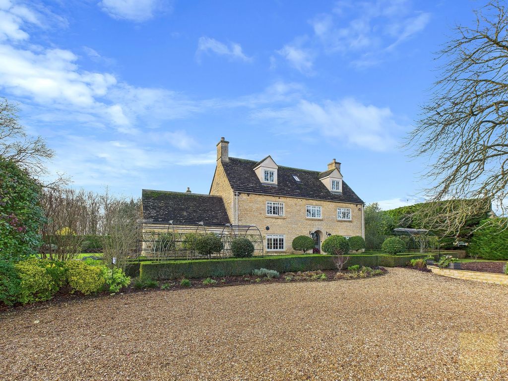 Property photo 1 of 62 Front Of The Property