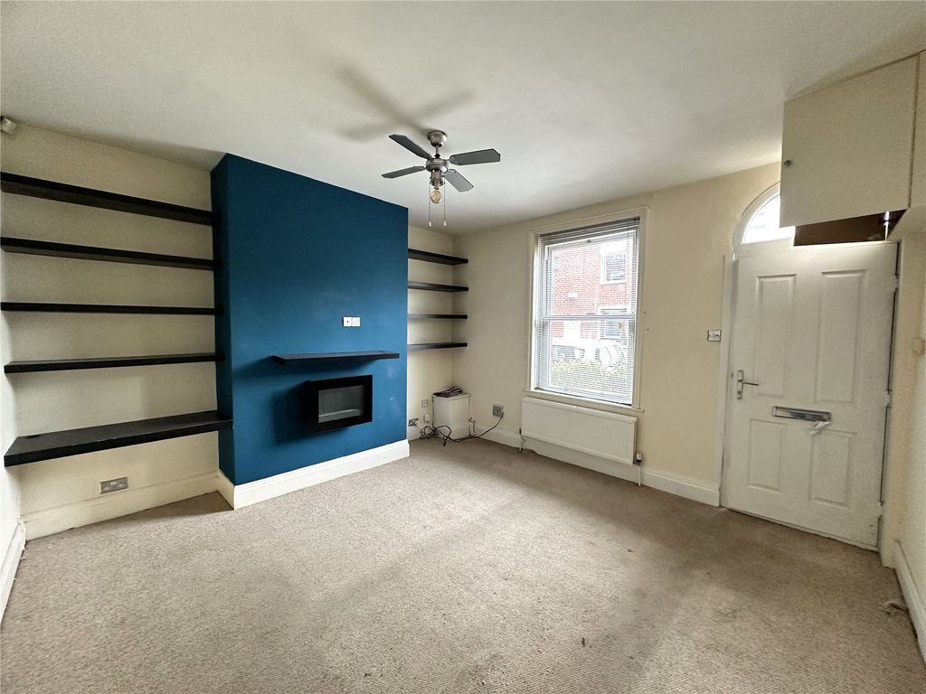 Property photo 3 of 15 Picture No. 02