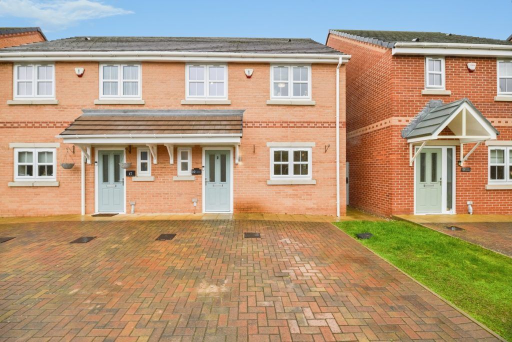 Property photo 1 of 22