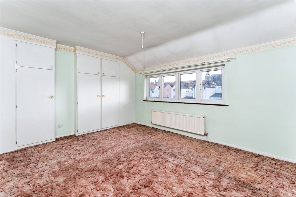 Property photo 3 of 17 Picture No. 01