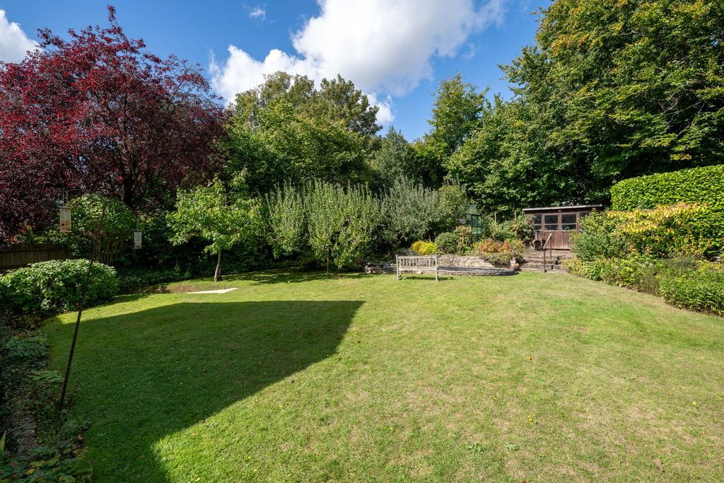 Property photo 3 of 43