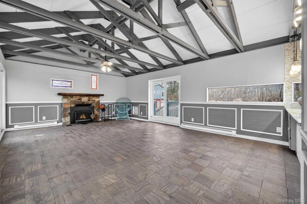 Property photo 2 of 30 <Alttext/>