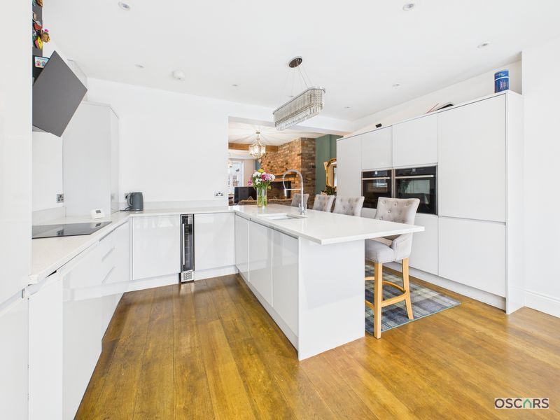 Property photo 2 of 24 Photo 6