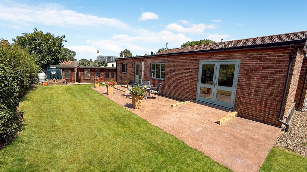 Property photo 2 of 17 Photo 15
