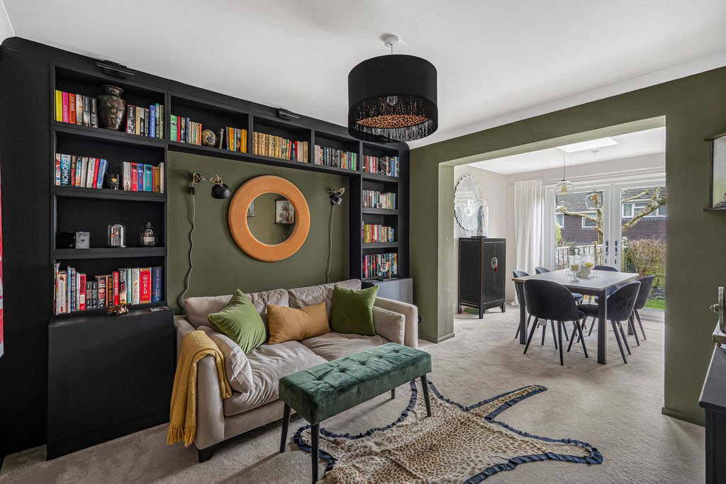 Property photo 3 of 24 6_73990.Jpg