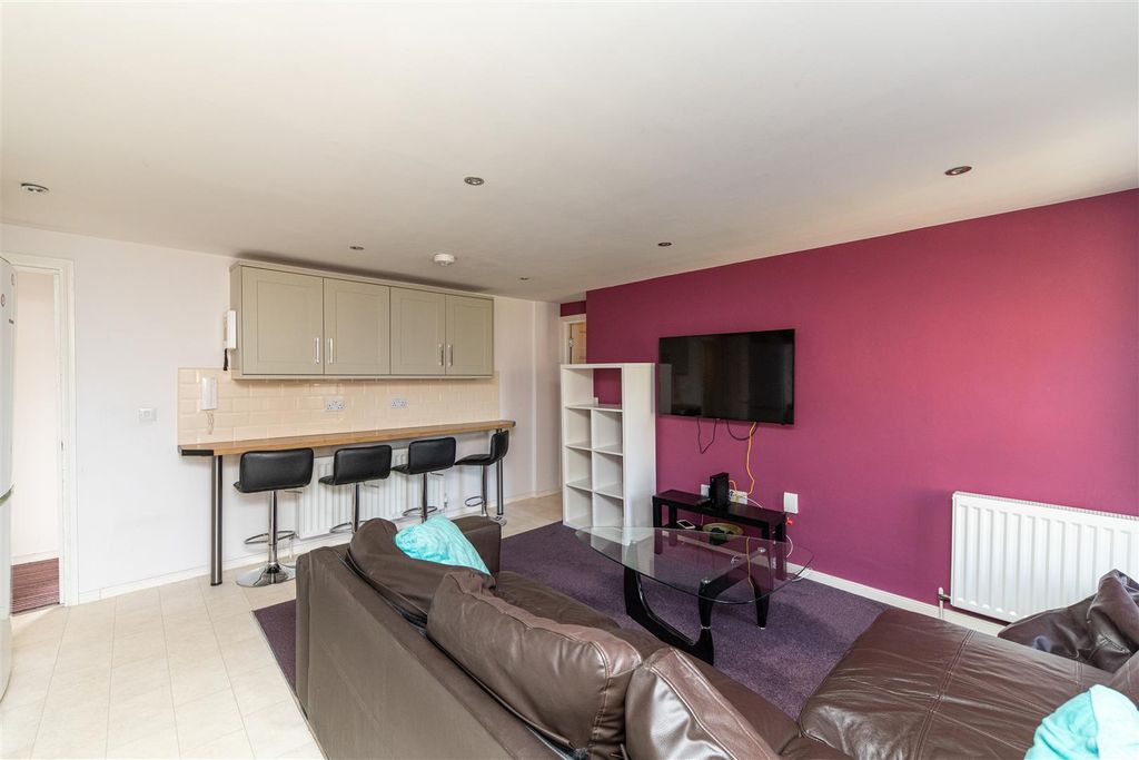 Property photo 2 of 7 Edit-2210.Jpg