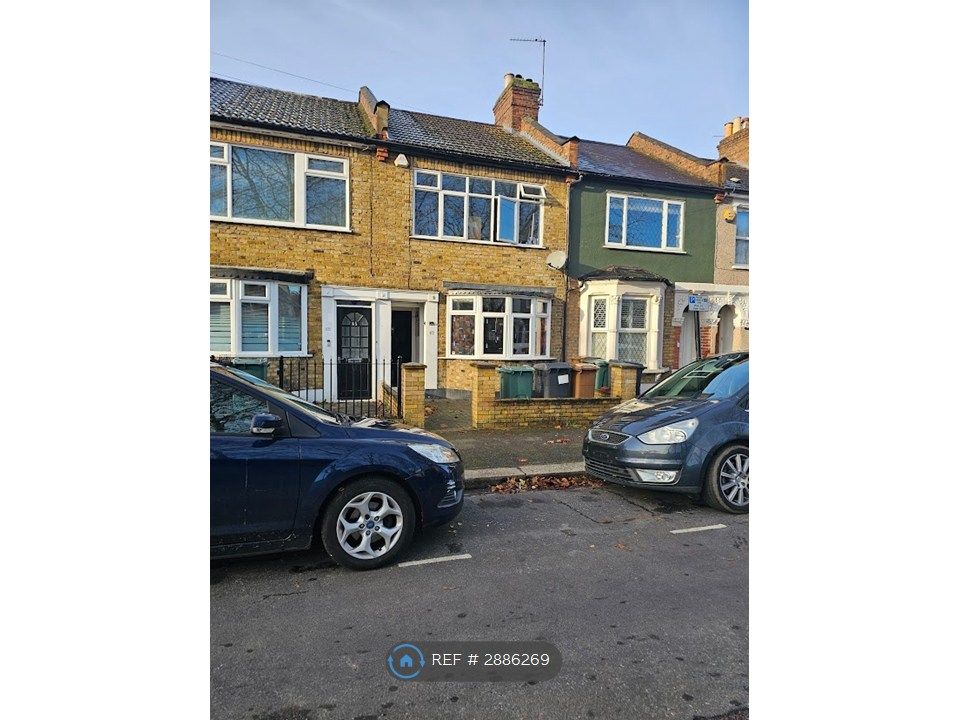 Property photo 1 of 2