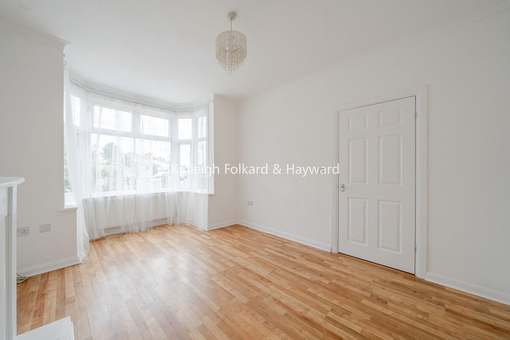 Property photo 1 of 16 Picture No. 01