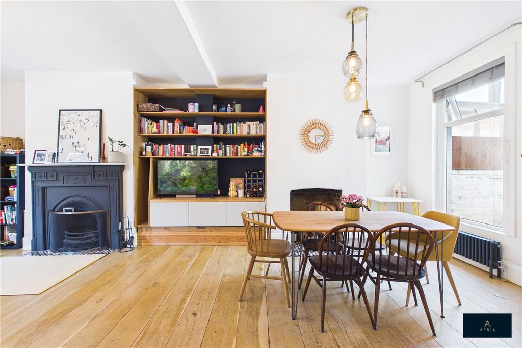 Property photo 3 of 31 Picture No. 44