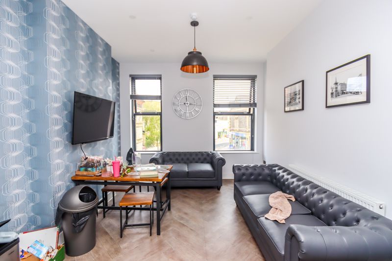 Property photo 1 of 3 Communal Living Room