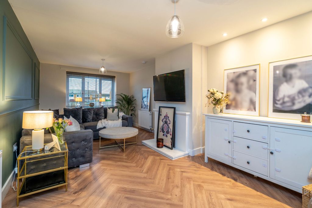 Property photo 3 of 19 Property Image 3