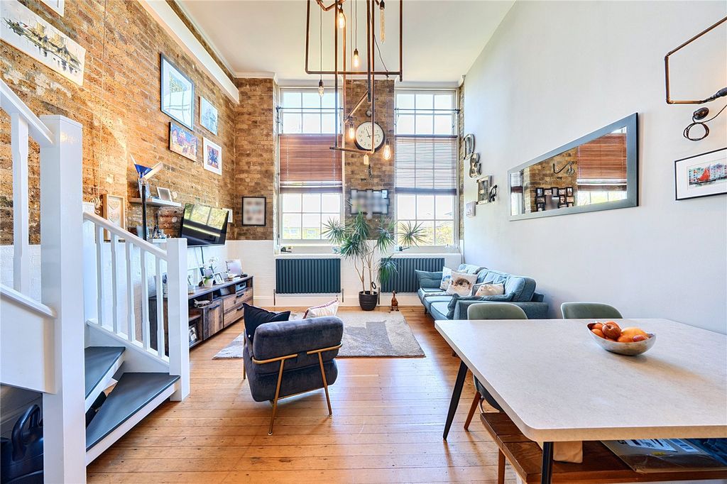 Property photo 1 of 23 Reception Room