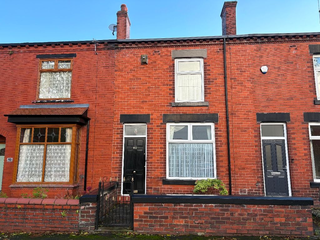 Property photo 1 of 18