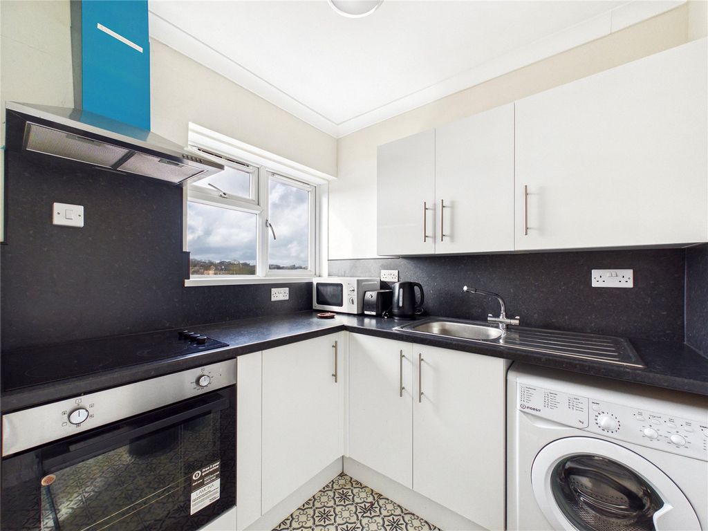 Property photo 2 of 7 Picture No. 04