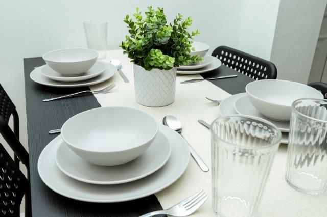 Property photo 3 of 35 48 Enfield #7.Jpg