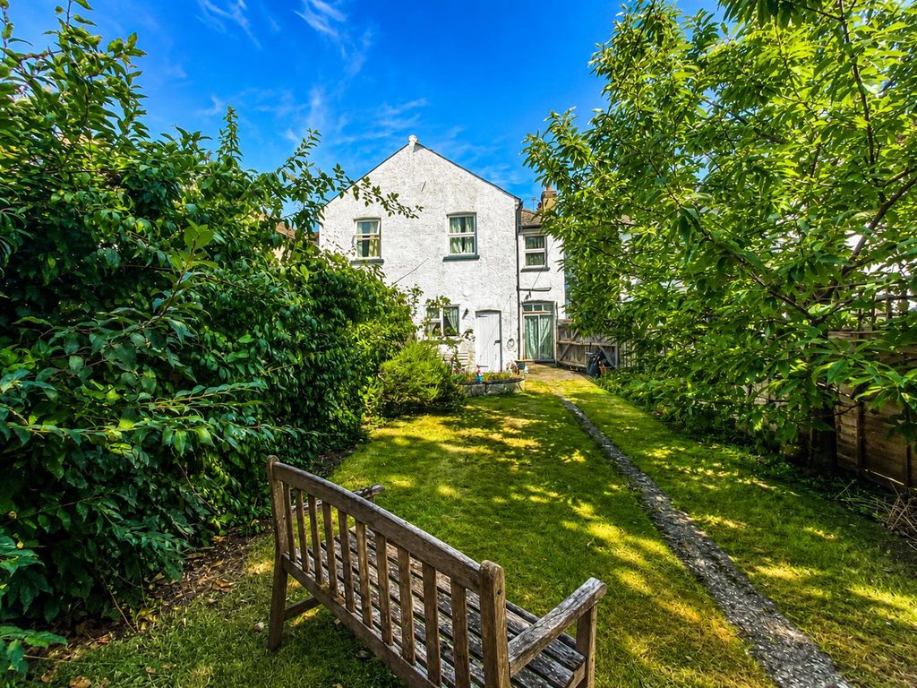 Property photo 1 of 18 Gordon 14.Png