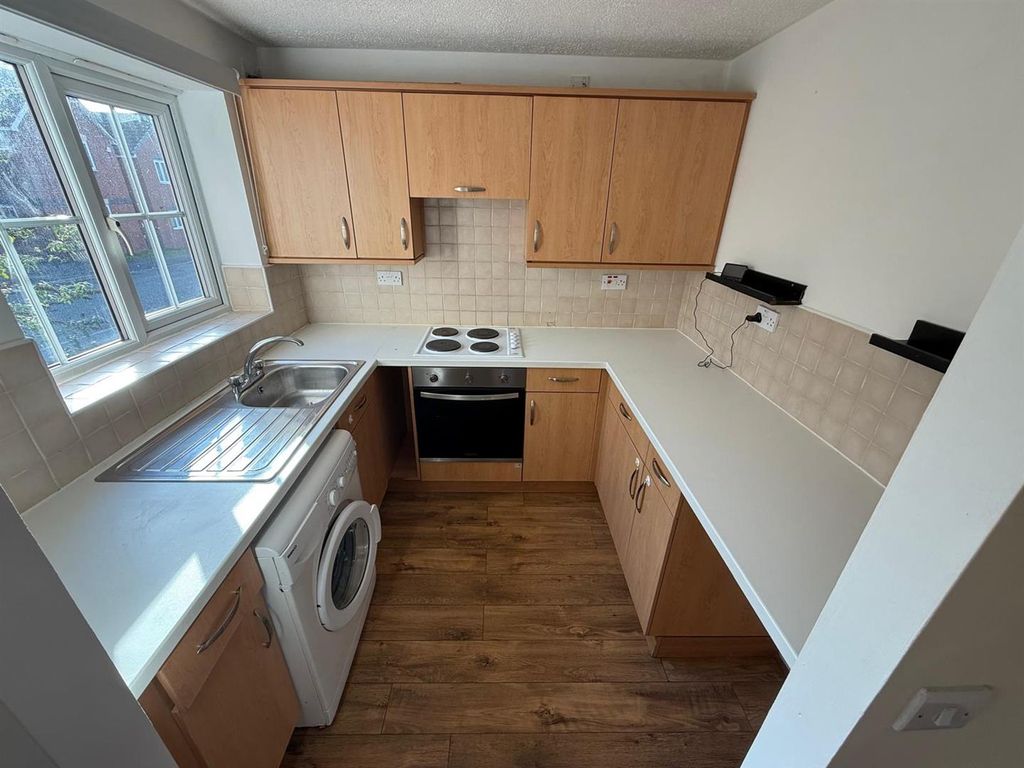 Property photo 2 of 9