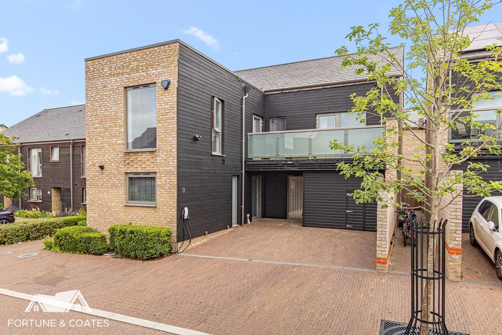 Property photo 1 of 29 Headlandstreet_47.Jpg