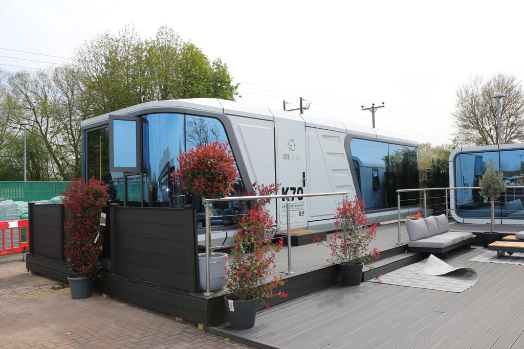 Property photo 1 of 11