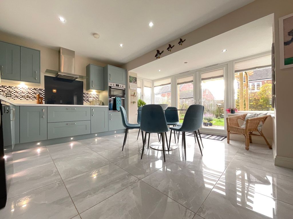 Property photo 2 of 30