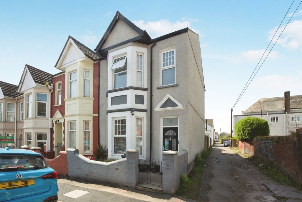 Property photo 1 of 15