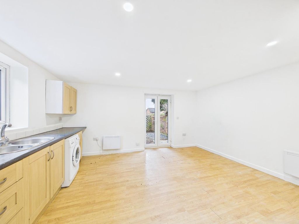 Property photo 2 of 5 De82c070-F87A-4158-9F7F-A198Ab1274c8.Jpeg