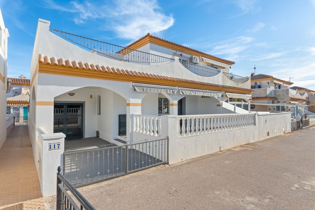 Property photo 1 of 35