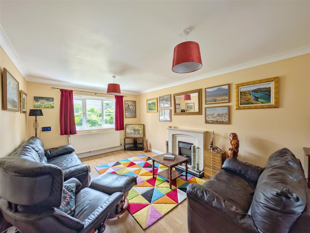 Property photo 2 of 24