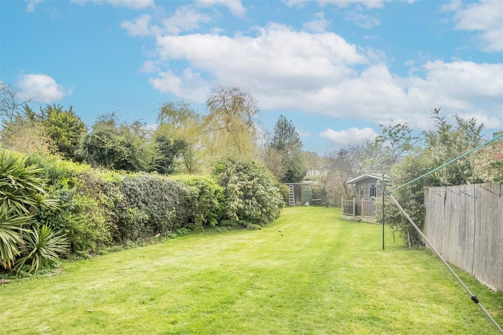 Additional image 13 of 3 bed detached house for saleOrchard Lane, Pilgrims Hatch, Brentwood CM15