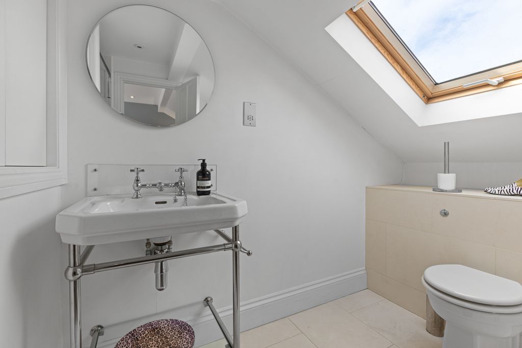 Property photo 3 of 14 8Y3A2144