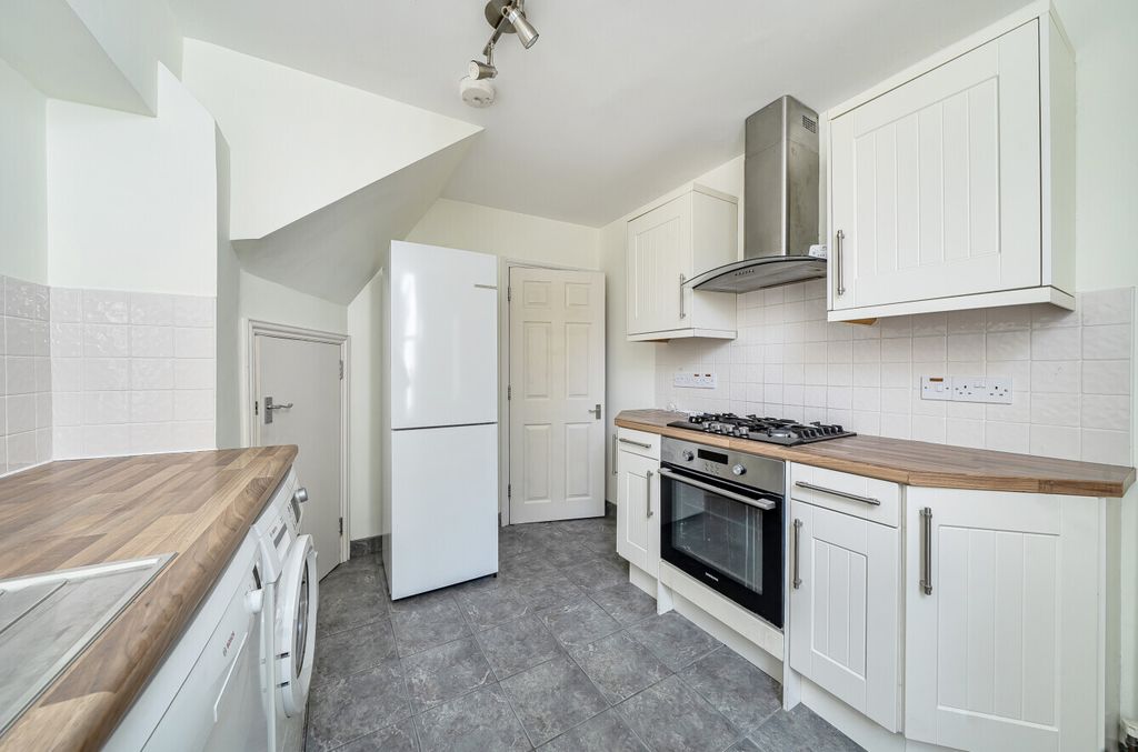 Property photo 3 of 9 Picture No. 11