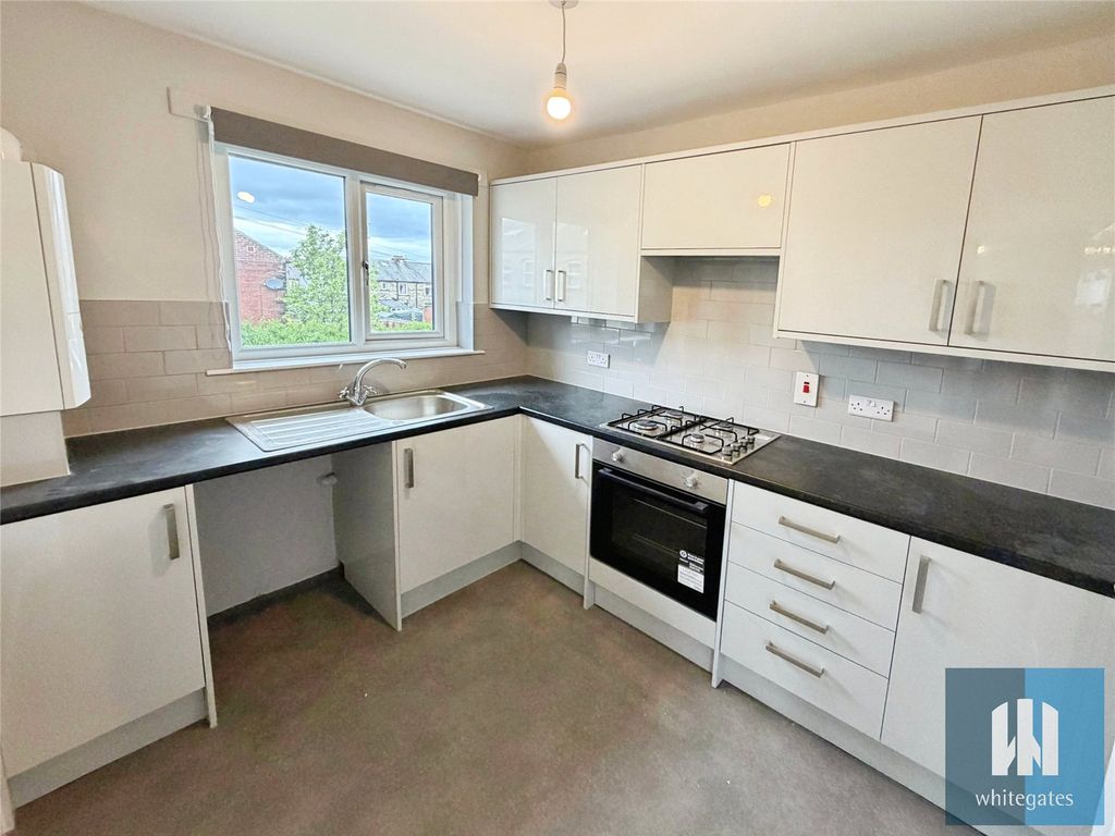 Property photo 2 of 12 Picture No. 18