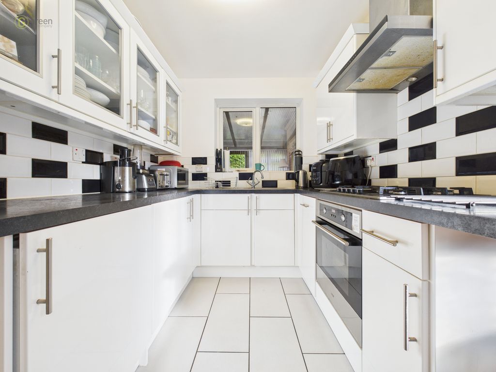 Property photo 3 of 36