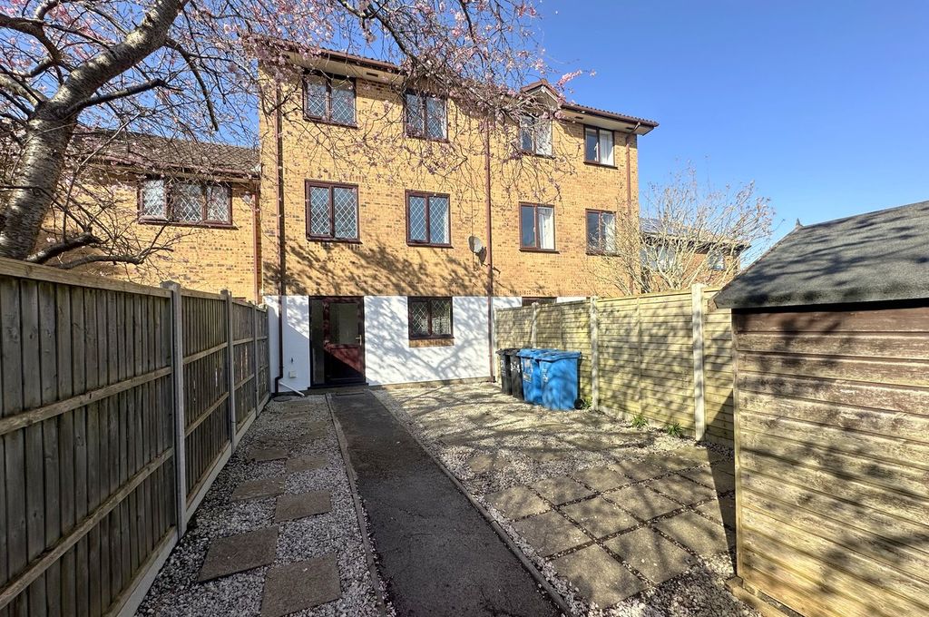 Property photo 3 of 15