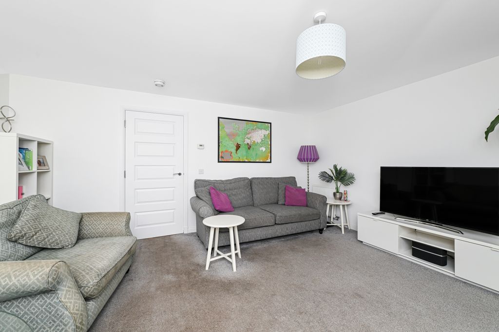 Property photo 2 of 16 Property Image 2