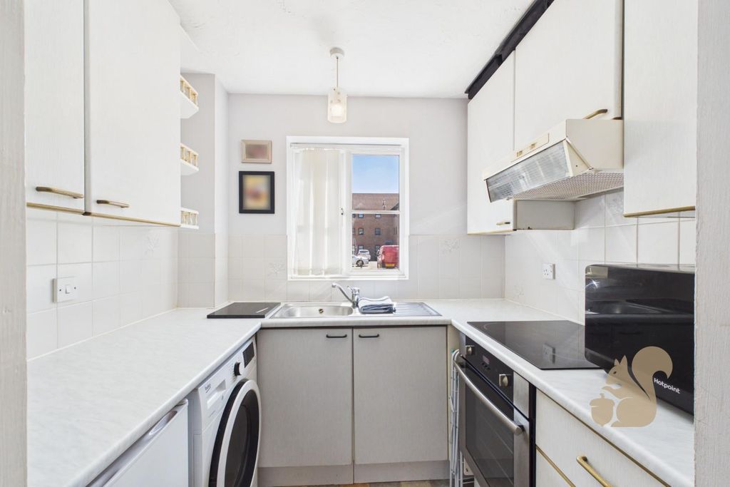 Property photo 3 of 10 Cam01659G0-Pr0870-Still007.Jpg