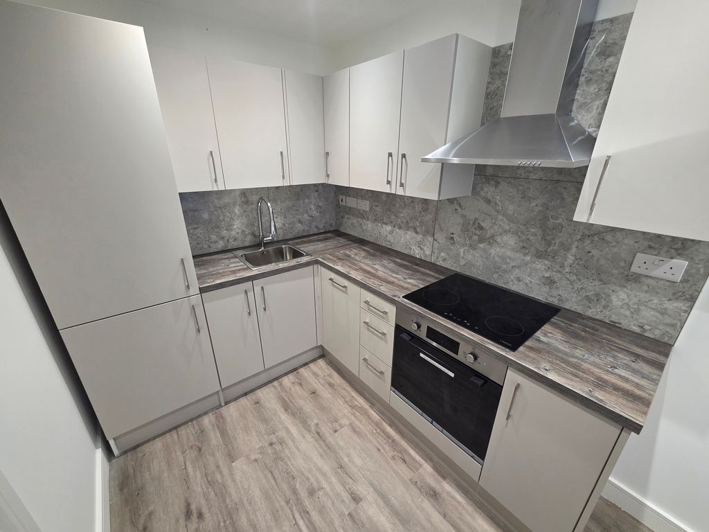 Property photo 3 of 11 Image