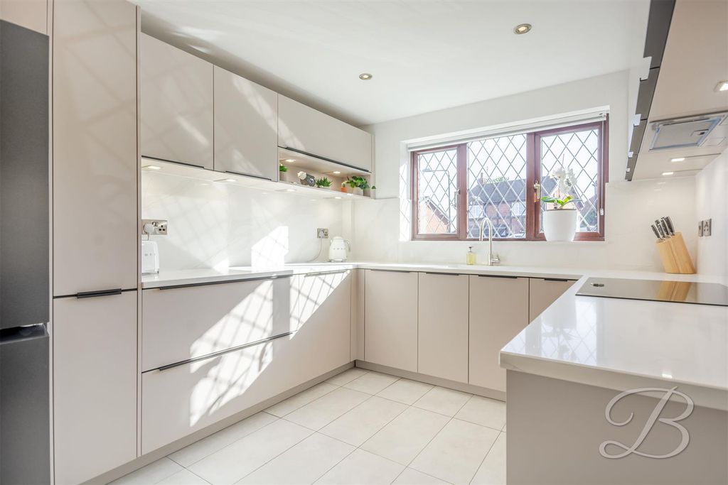 Property photo 3 of 34 Ccltd-15.Jpg