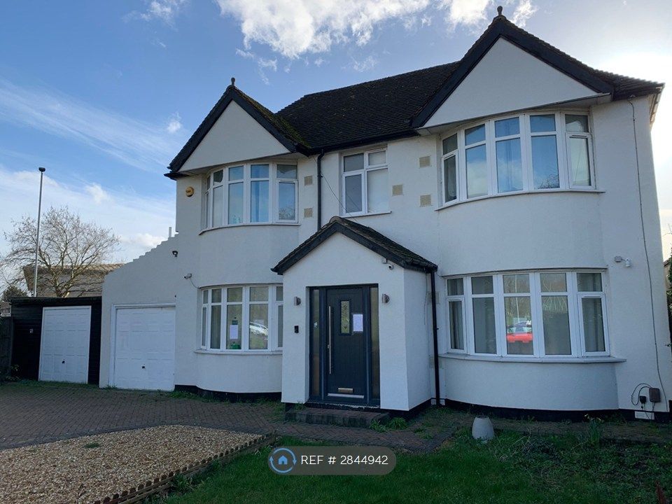 Property photo 3 of 27