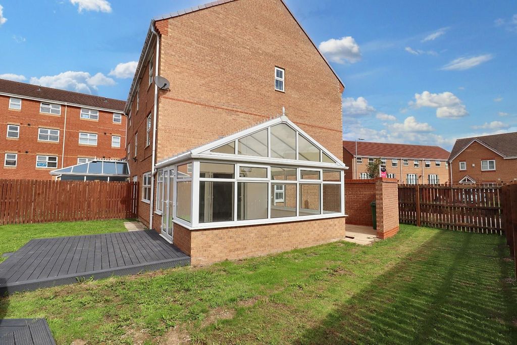 Property photo 1 of 25