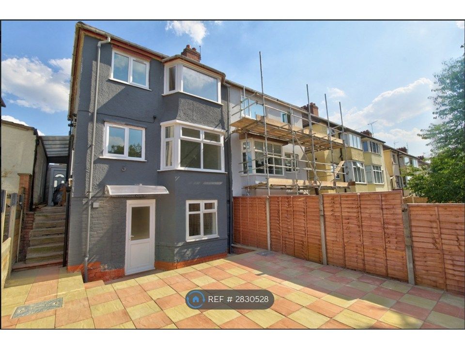 Property photo 3 of 22