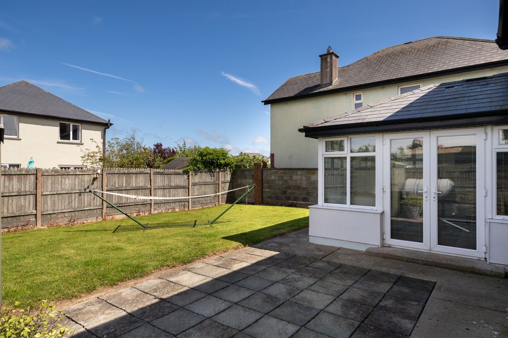 Property photo 3 of 31