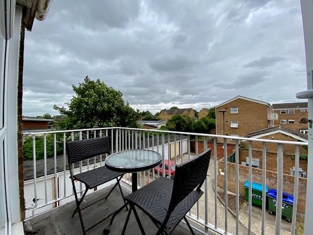 Property photo 2 of 8 Balcony